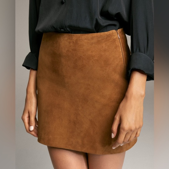 ARITZIA Babaton Hopper skirt NWT size 00 - Picture 1 of 2